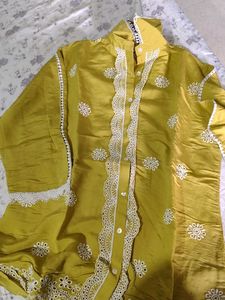 Elegant Olive Green Embroidered Kurta