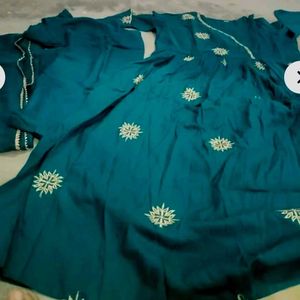 New  Elegant teal kurta set with dupatta