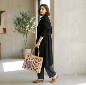 Chic Tote Bag with Motivational Message