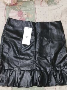 Chic Faux Leather Ruffle Skirt