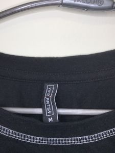 VividArtsy Black Crop Top
