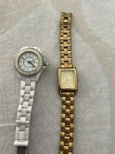 Lot of 2 Women's Watches