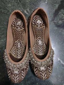 Traditional Juthi