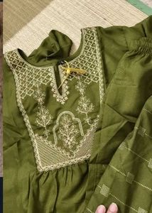 Elegant Olive Green Kurta Set