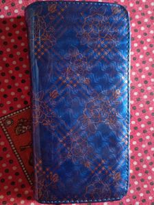 Elegant Blue Floral Wallet