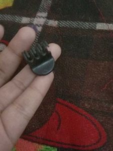 Green Claw Clip&amp;a nailpolish