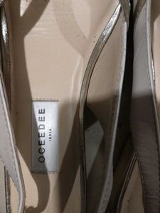 Elegant White &amp; Gold Slingback Flats