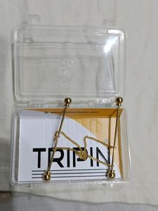 GOLD COLLAR BAR