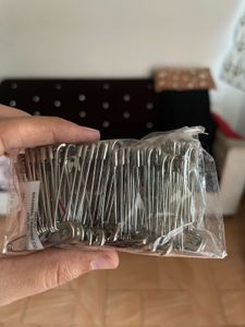 Pack of Safety Pins