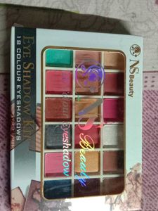 NS beauty 18 colour shimmer eyeshadow kit