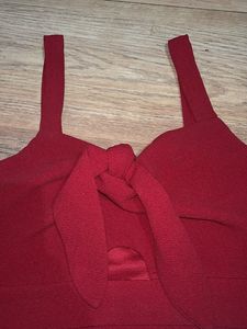Chic Red Tie-Front Crop Top