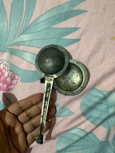 steel Kajal holder