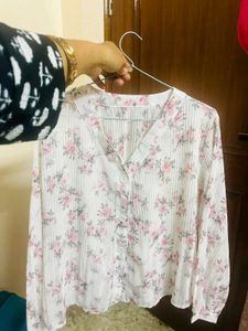 Floral Print V-Neck Top