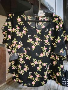 Black Floral Ruffle Sleeve Top