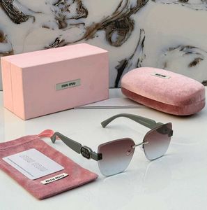 Miu  Gradient Lens Sunglasse