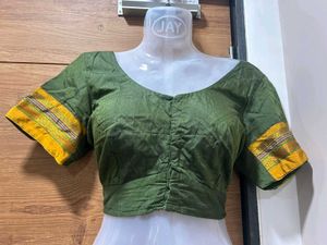 🌿 Elegant Green Cotton Silk Saree with Blouse🌿