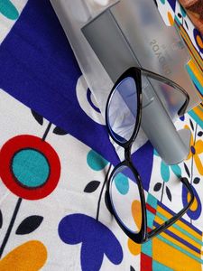 Savana by Urbannic Scarf with Case