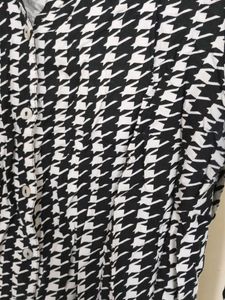 Chic Houndstooth Button-Up Shirt