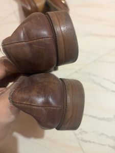 Clarks Classic Brown Leather Tassel Loafers
