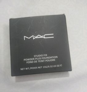 MAC Compact Powder (Shade 01)