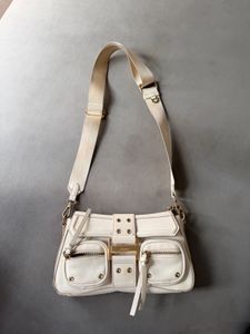 also Sling Bag