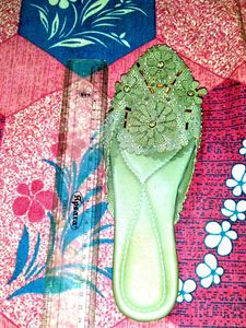 Elegant Floral Flats Jutti