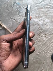 iPhone X. (A1901)