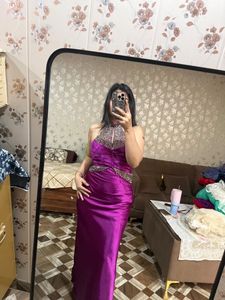 Stunning Purple Embellished Gown❤️🎀