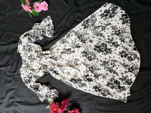 Chic Floral Print Pleated Dress