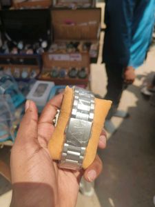 OVAL WATCH