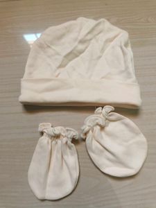 Baby Hats Mittens &amp; Socks Set
