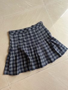 H&amp;M Plaid Pleated Skirt