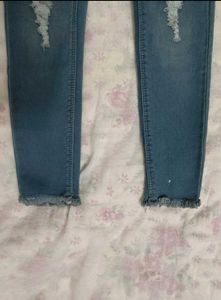 Distressed Skinny Fit Jeans pack of 2 💯