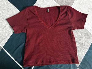 Maroon V-Neck Lace Trim Crop Top