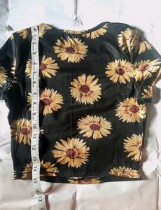 Shein Sunflower Black Fitted Crop Top Girl Xs Tee
