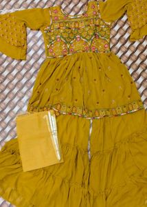 price drop 📉 3 Pieces Mustard Garara Suit Set