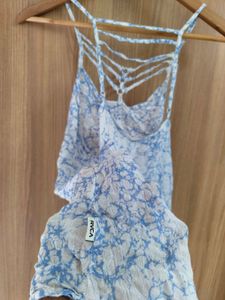 🌊☀️ Gorgeous RVCA Tie-Dye Tank Top 🏖️