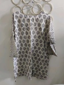 Patterned Short Kurti/ Tunic Top