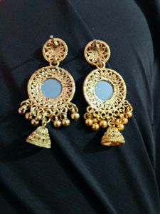 Exquisite Gold-Tone Mirror Earrings