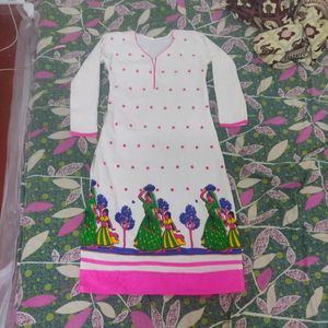 Gujarati embroidery kurta (negligible flaws)