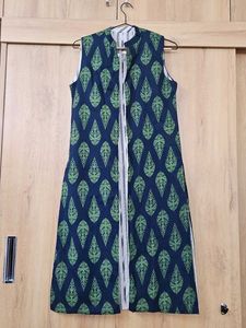 Stylish Sleeveless Ethnic Jacket