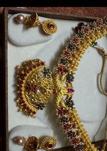 Stunning Indian Traditional Gold Necklace Set