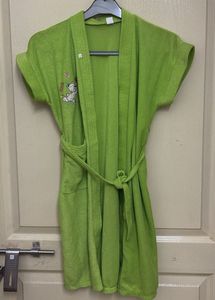 Green bath robe for kids