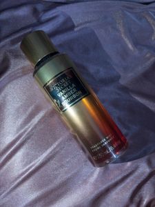LUXE ✨Victoria secret body mist 🤎