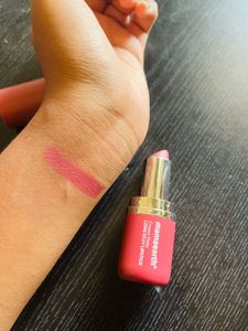 Mamaearth Creamy Matte Lipsticks (2 shades)