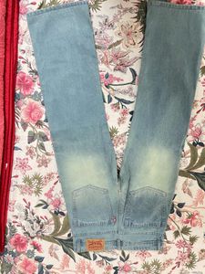 Levi's Light Wash Jeans