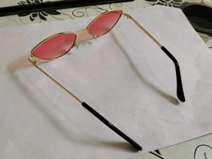 Stylish Cat-Eye Pink Sunglasses