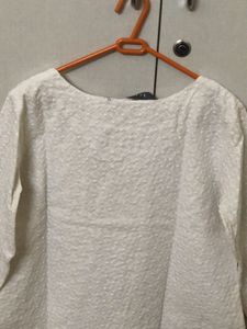 Elegant White Chikankari Kurta