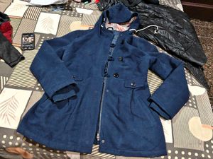 Stylish Two-Tone Hooded Coat and sweater free