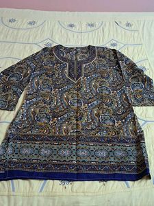 Stylish Paisley Print Kurta